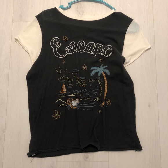 tee - Picture 2 of 2